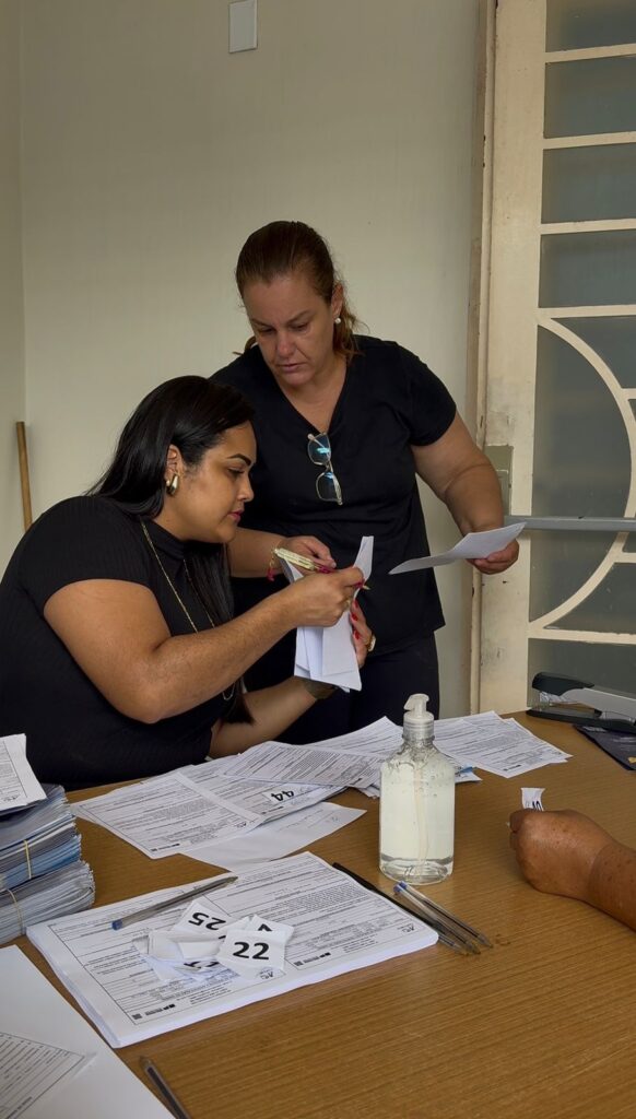 CASTRAÇÃO E MICROCHIPAGEM