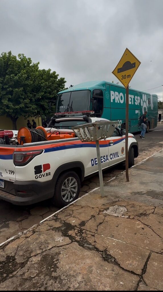 CASTRAÇÃO E MICROCHIPAGEM