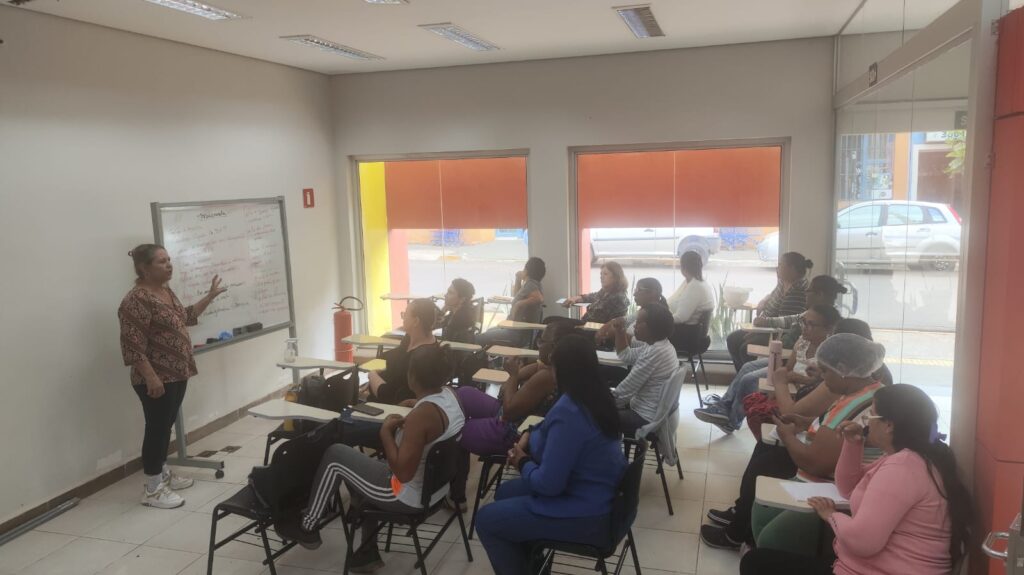 CURSO DE QUEIJOS, FILADOS E FUNDIDOS