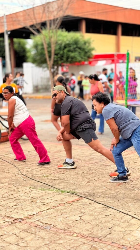 FAMILIA NA PRAÇA 1º EDIÇÃO