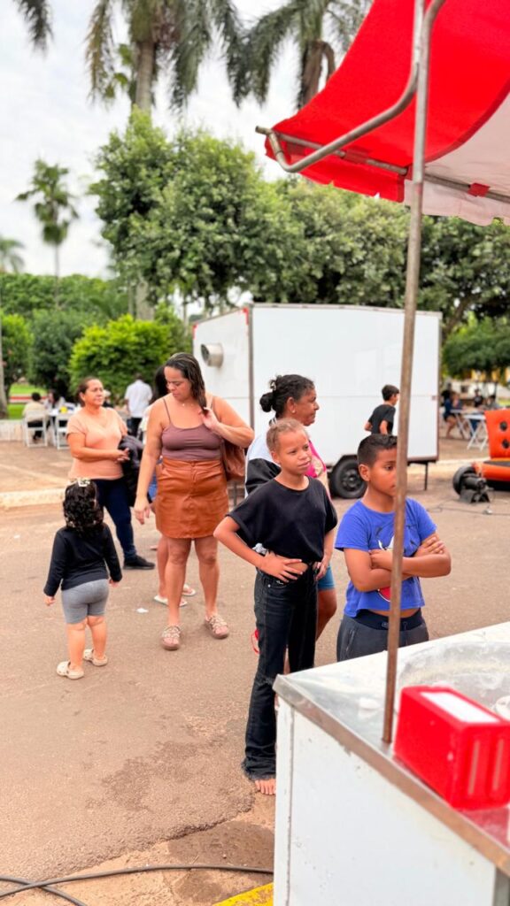FAMILIA NA PRAÇA 1º EDIÇÃO
