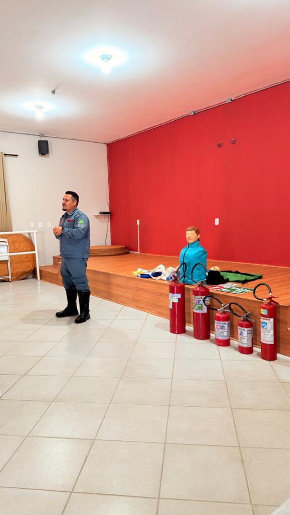 TREINAMENTO DE BRIGADA DE INCENDIO E PRIMEIROS SOCORROS.