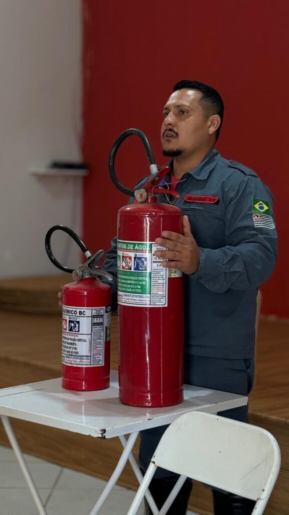 TREINAMENTO DE BRIGADA DE INCENDIO E PRIMEIROS SOCORROS.