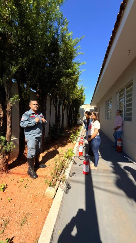 TREINAMENTO DE BRIGADA DE INCENDIO E PRIMEIROS SOCORROS.