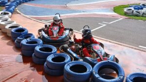 PASSEIO COM AS CRIANÇAS NO SPEED PARK.