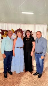JANTAR ESPECIAL EM HOMENAGEM AO DIA DOS PROFESSORES.