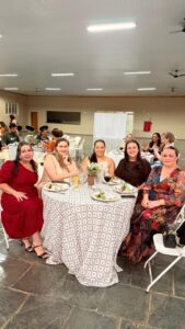 JANTAR ESPECIAL EM HOMENAGEM AO DIA DOS PROFESSORES.