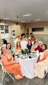 JANTAR ESPECIAL EM HOMENAGEM AO DIA DOS PROFESSORES.