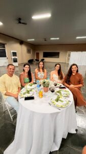 JANTAR ESPECIAL EM HOMENAGEM AO DIA DOS PROFESSORES.