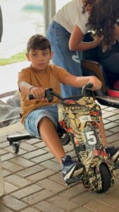 PASSEIO COM AS CRIANÇAS NO SPEED PARK.