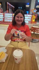 PASSEIO NO CINEMA COM PARTICIPANTES SCFV – BPC/PNE – Pintura em Telas